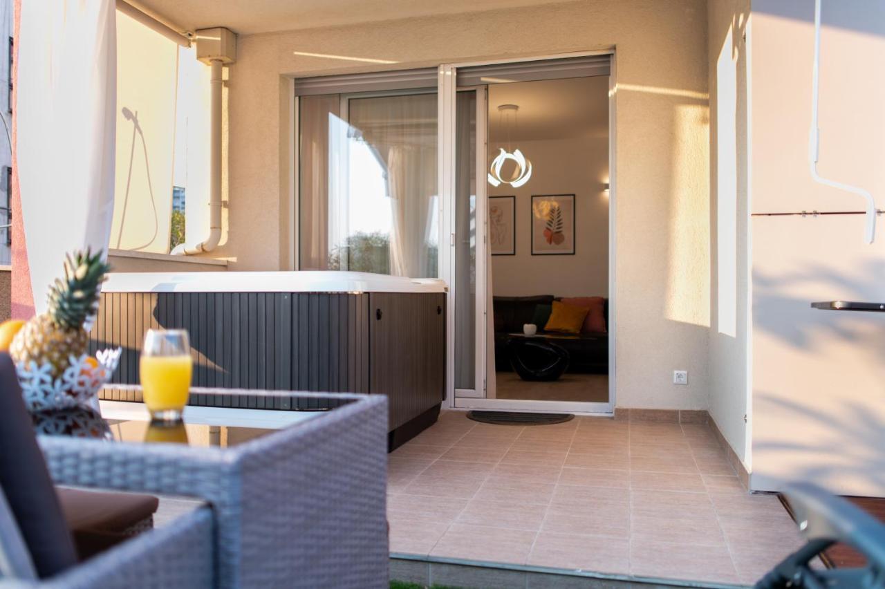 Salvia Apartment With Private Jacuzzi Сплит Екстериор снимка