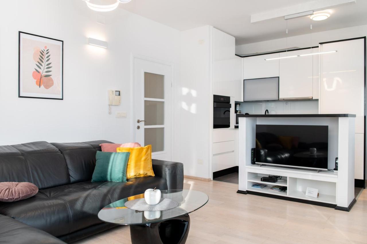Salvia Apartment With Private Jacuzzi Сплит Екстериор снимка