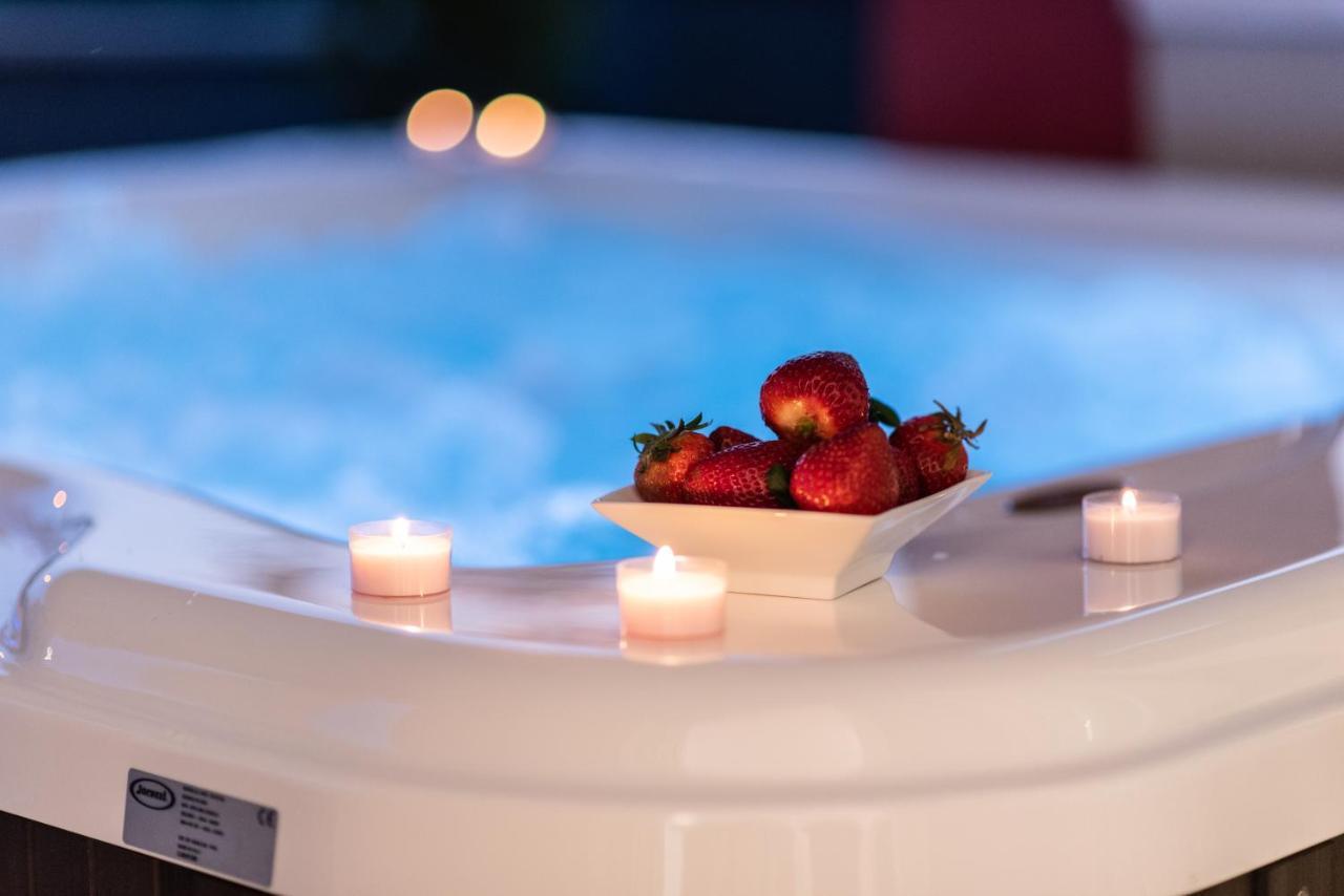 Salvia Apartment With Private Jacuzzi Сплит Екстериор снимка