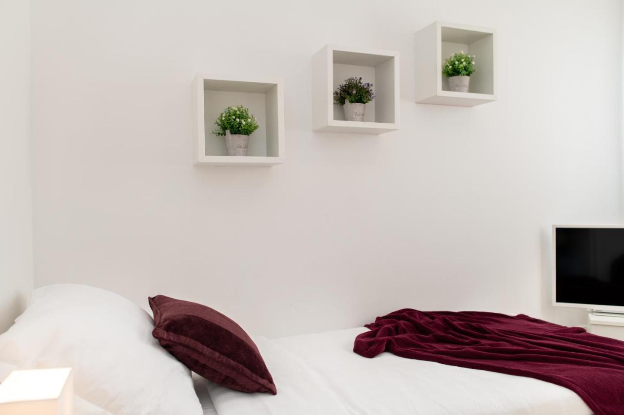 Salvia Apartment With Private Jacuzzi Сплит Екстериор снимка