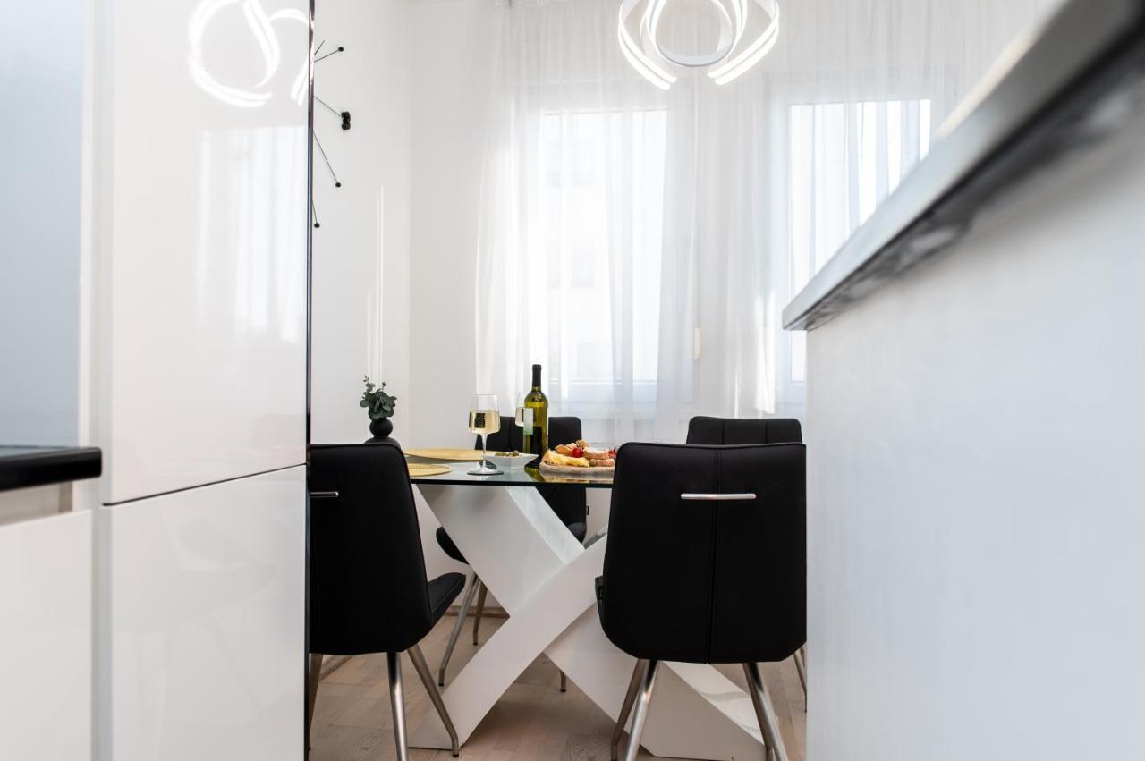 Salvia Apartment With Private Jacuzzi Сплит Екстериор снимка