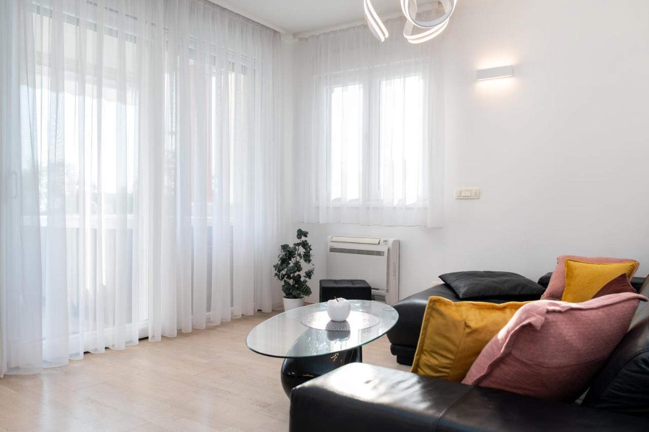 Salvia Apartment With Private Jacuzzi Сплит Екстериор снимка