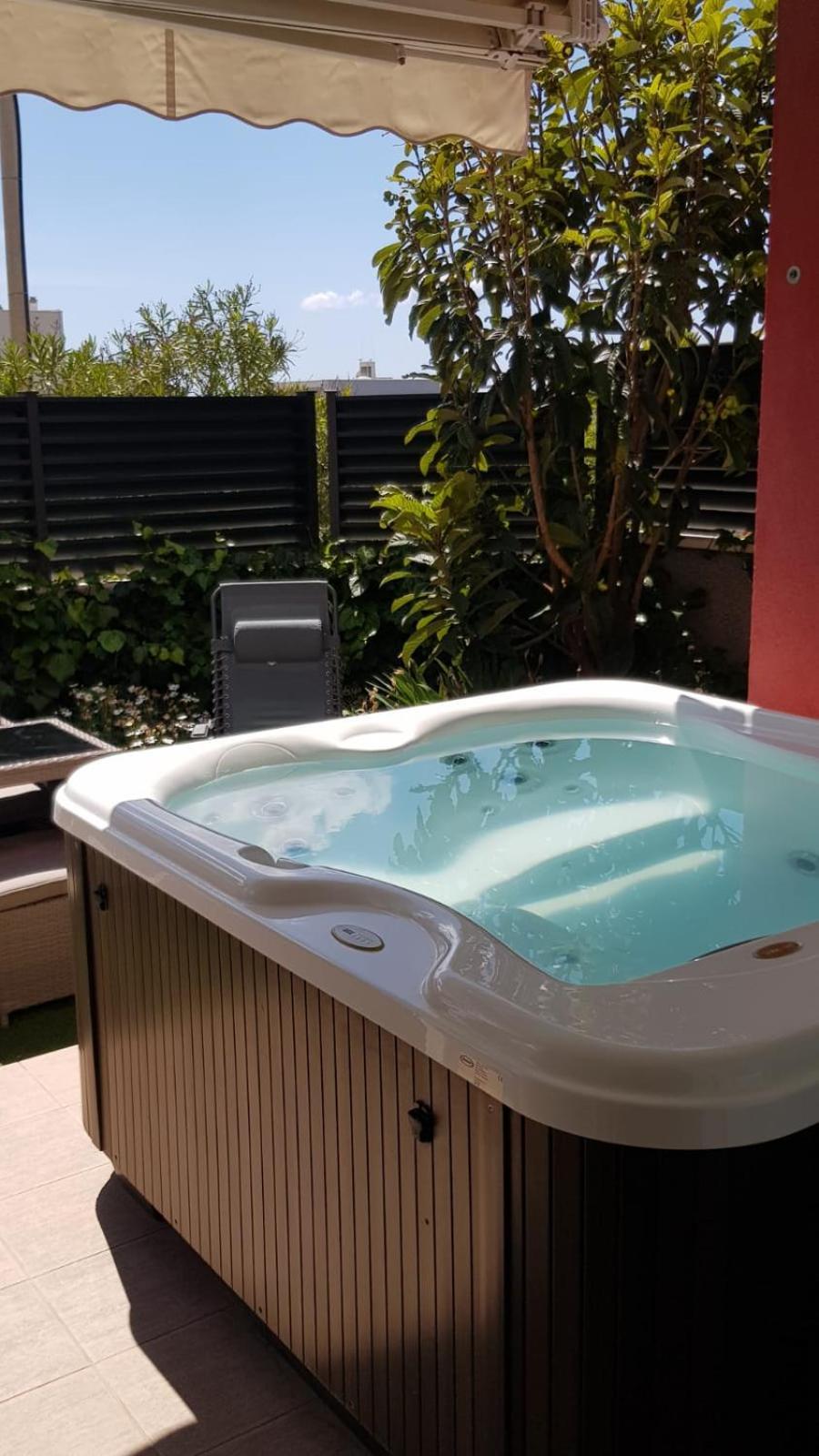 Salvia Apartment With Private Jacuzzi Сплит Екстериор снимка