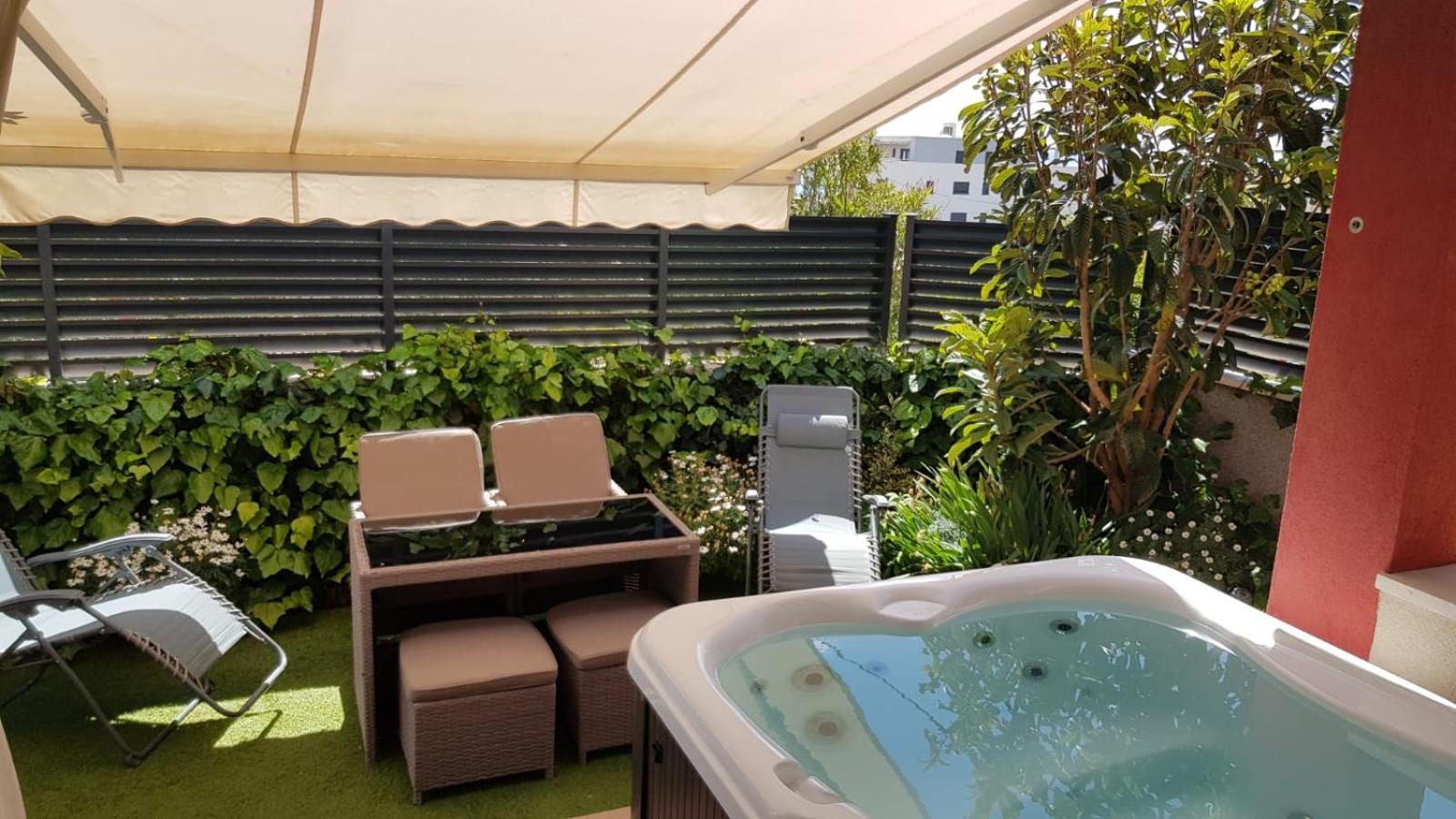 Salvia Apartment With Private Jacuzzi Сплит Екстериор снимка