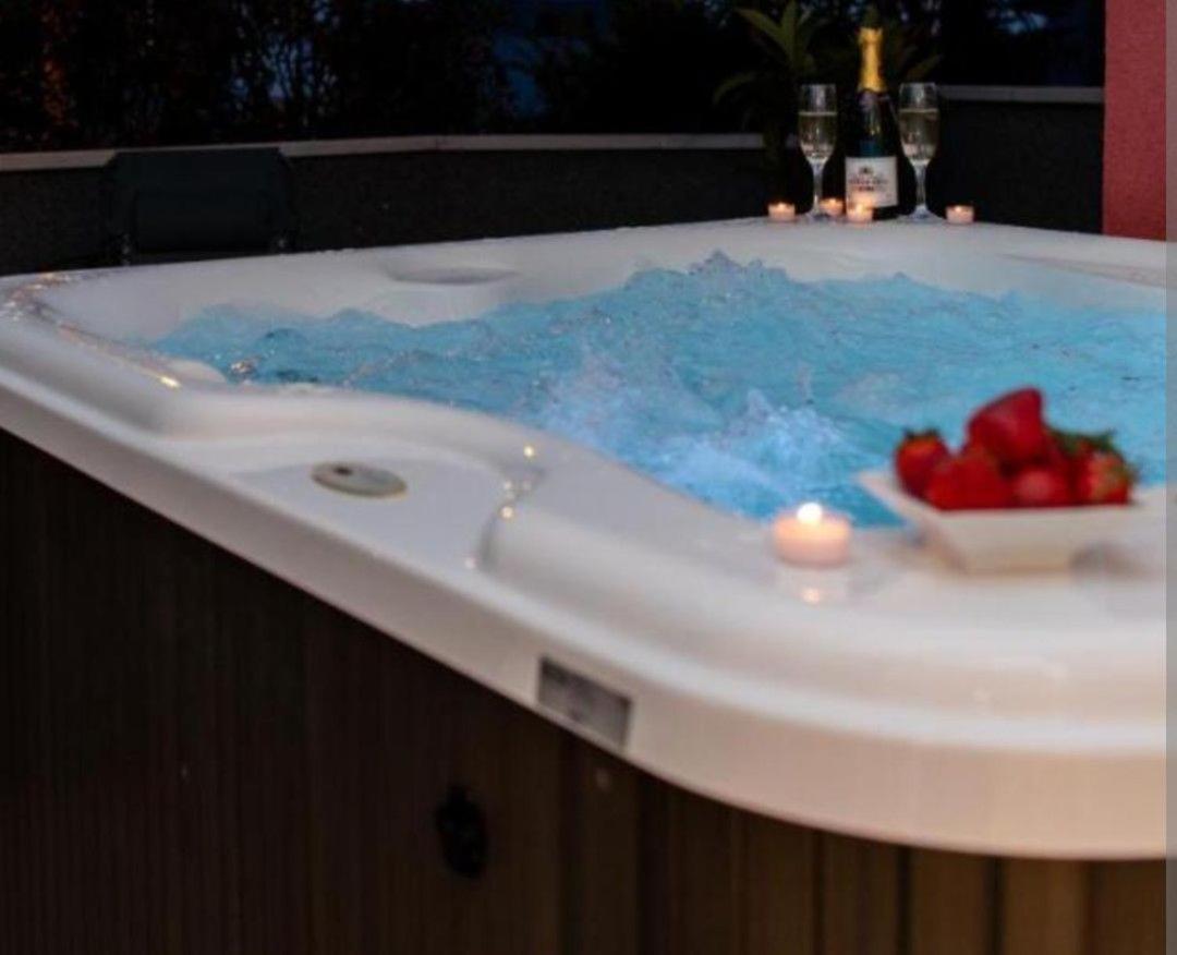 Salvia Apartment With Private Jacuzzi Сплит Екстериор снимка